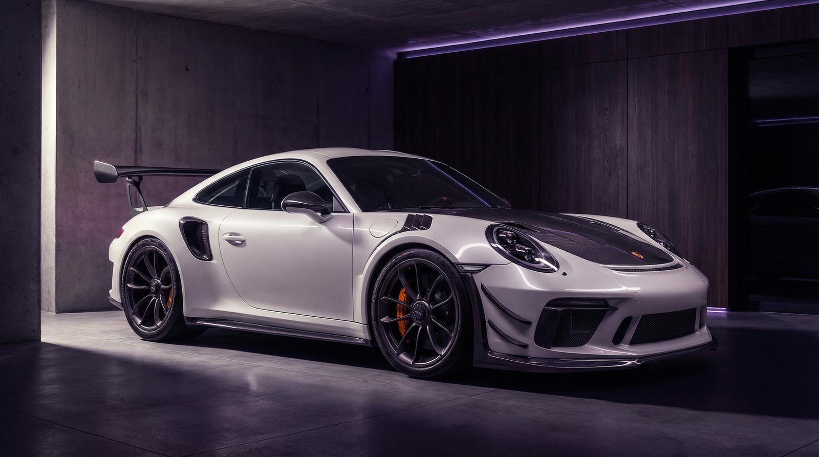 里番精选改装跑车视频